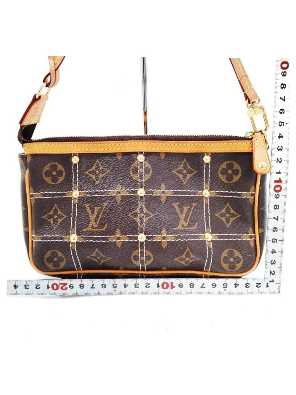 Authentic Louis Vuitton Monogram Pochette Bosphore Shoulder Bag - Picture 3 of 16